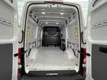 VW Crafter 35 Kastenwagen L3H3 TDI 4MOTION in candyweiß