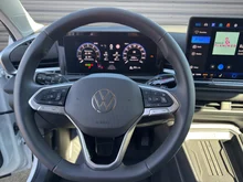 VW T-Roc Life eTSI DSG in Pure White Dach Black Uni