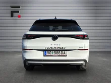 VW T-Roc Life eTSI DSG in Pure White Dach Black Uni