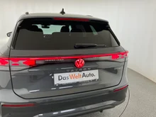 VW Tayron Friends eHybrid DSG 150kW in Delfingrau Metallic