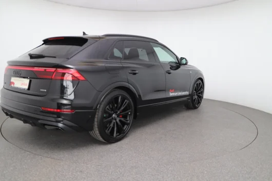Bild eines Audi Q8 TFSI e quattro 360 kW