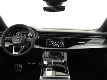 Audi Q8 e-hybrid quattro 290 kW in Mythosschwarz Metallic