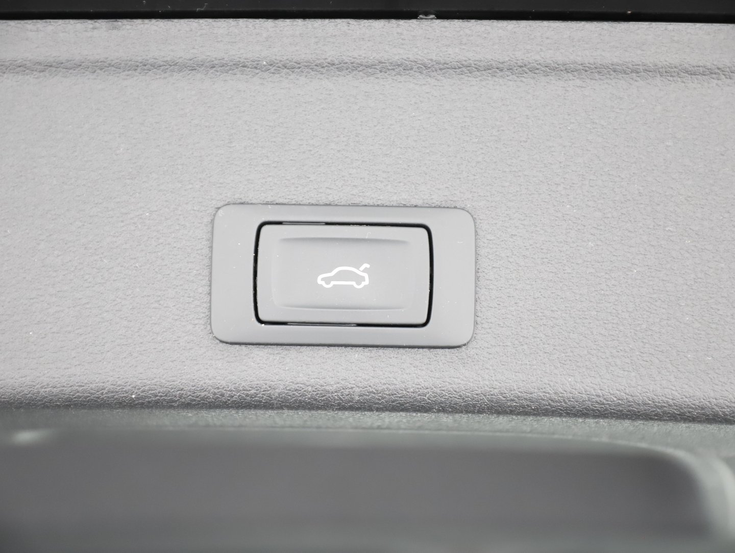 Audi A4 Avant 40 TDI advanced | Bild 11 von 13