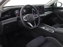 VW Passat Variant Business eHybrid 150kW in Pure White