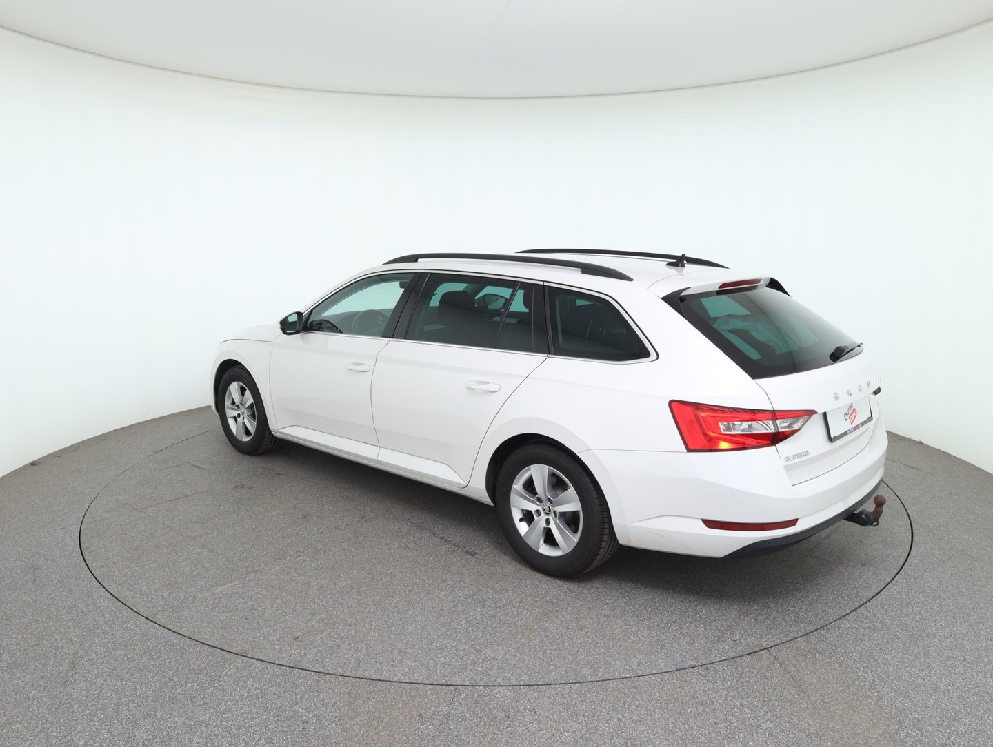 Škoda SUPERB Combi Ambition TDI | Bild 7 von 35