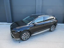 Škoda Enyaq 85x in Black-Magic Perleffekt