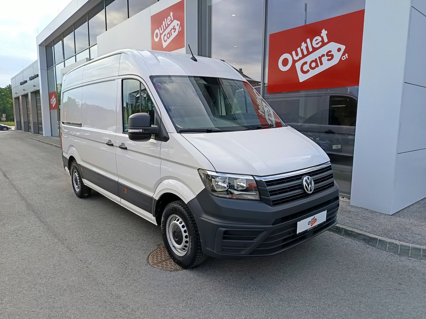 VW Crafter 30 Kastenwagen Entry L3H3 TDI | Bild 2 von 23