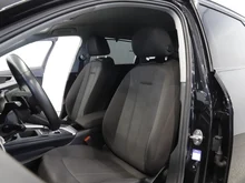 Audi A4 Avant 35 TFSI advanced in MYTHOSSCHWARZ METALLIC