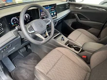 VW Tiguan Friends eTSI DSG in Nightshade Blue Metallic