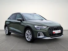 Audi A3 allstreet 35 TFSI in M4 Distriktgrün Metallic