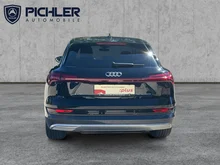 Audi e-tron 50 quattro 230 kW advanced in Brillantschwarz