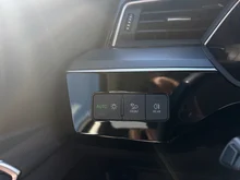Audi e-tron 50 quattro 230 kW advanced in Brillantschwarz
