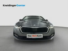 Škoda Octavia Combi Ambition TDI DSG in dunkelgrau - metallic