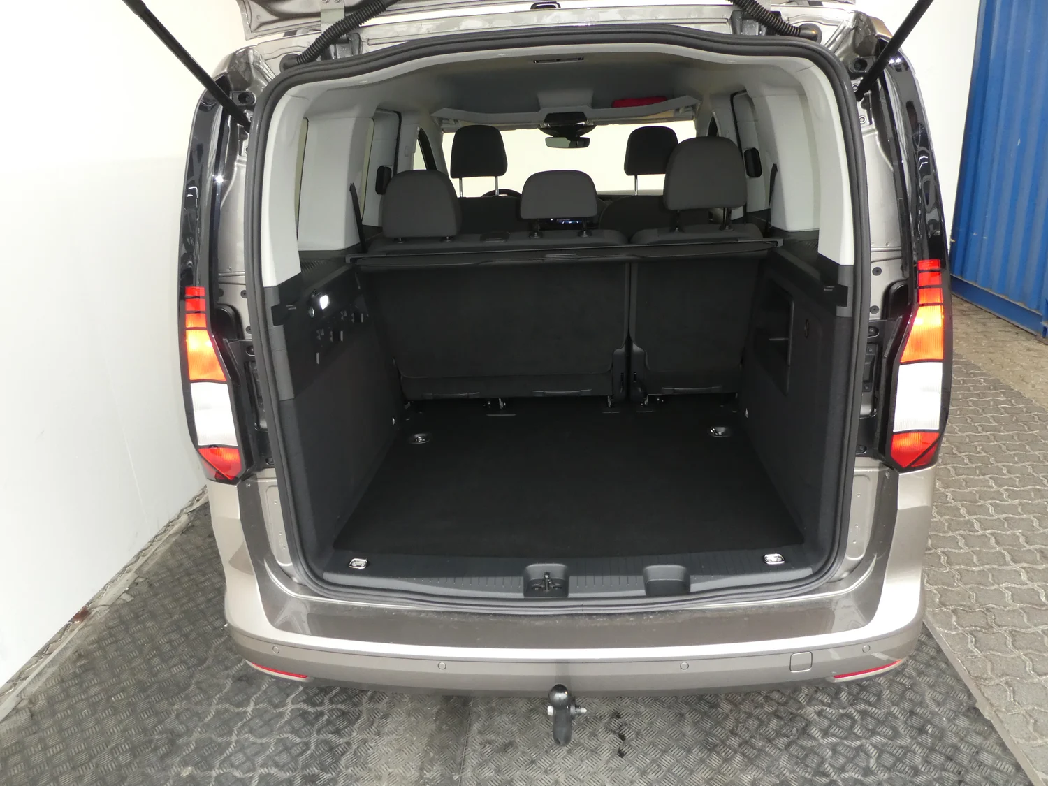 Bild eines VW Caddy Family TDI