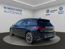 VW Golf Life TDI DSG in 2T Deep Black Perleffekt