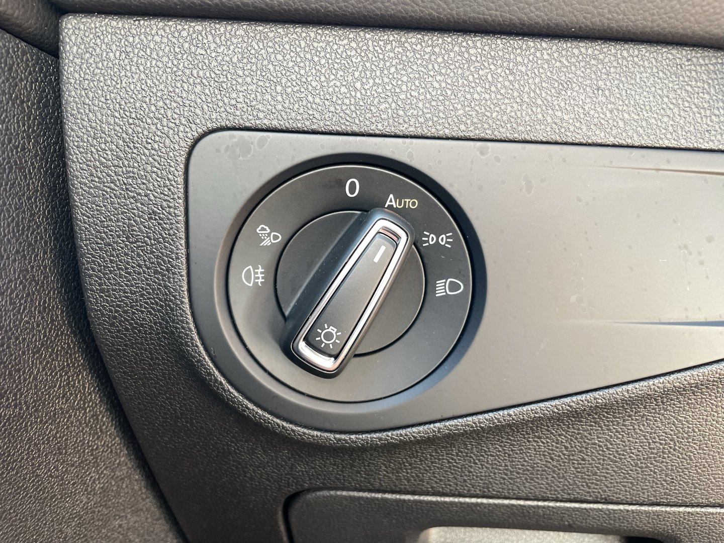 VW Tiguan Elegance TDI DSG | Bild 8 von 27