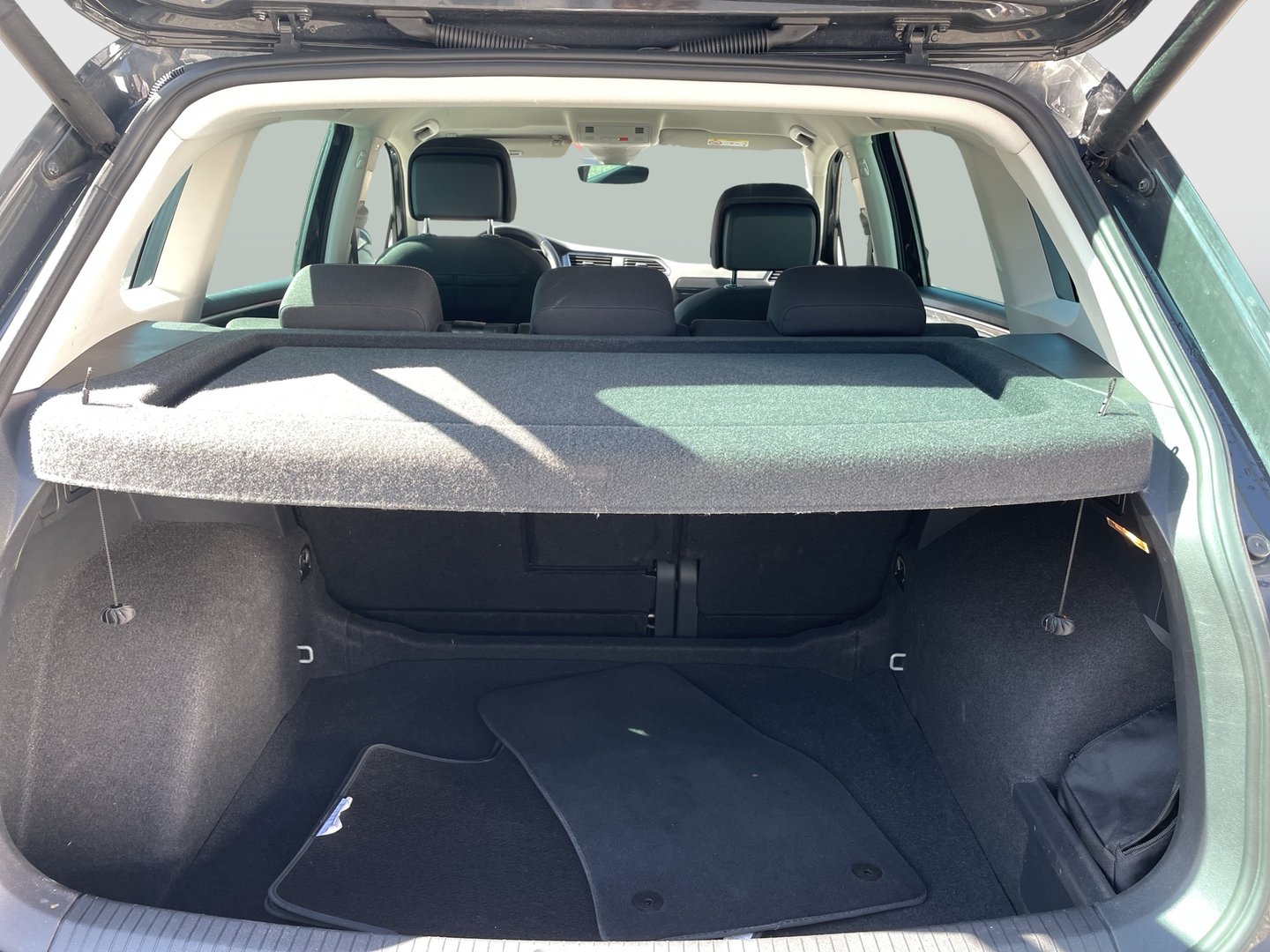 VW Tiguan Elegance TDI DSG | Bild 24 von 27