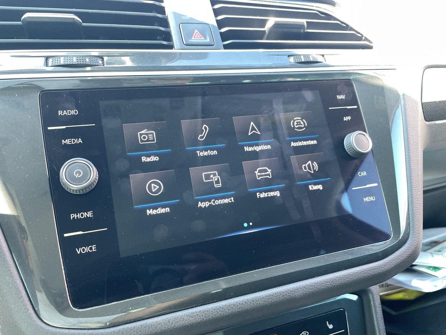 VW Tiguan Elegance TDI DSG | Bild 16 von 27