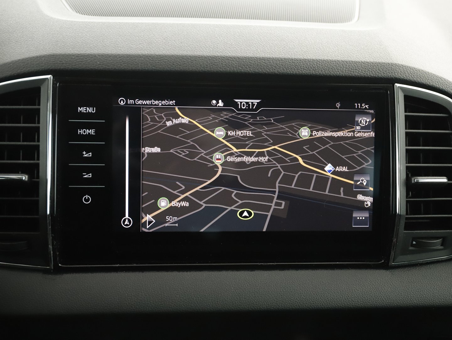 Škoda KAROQ Ambition SC TDI DSG | Bild 21 von 31