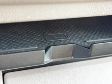 VW California Multivan California TDI in Puregrey / Deepblack Perleffekt