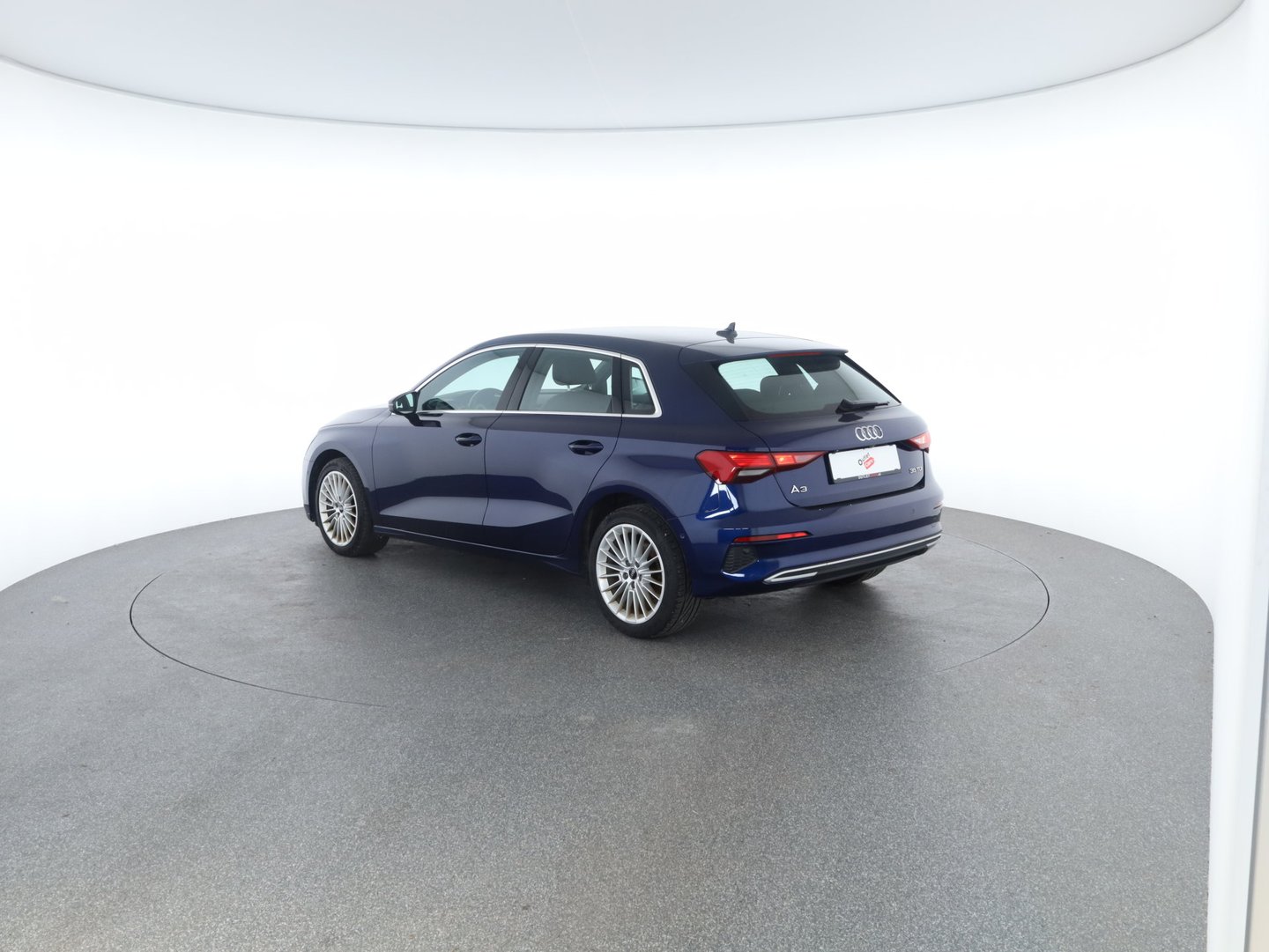 Audi A3 Sportback 35 TDI advanced ext. | Bild 2 von 17