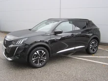 Peugeot 2008 PureTech 130 S&S GT EAT8 in schwarz