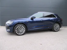 Thumbnail-Foto von Fahrzeug