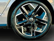 VW Golf Variant Sport mHeV DSG in Mondsteingrau