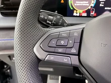 VW Tayron Sport eHybrid DSG 150kW in Delfingrau Metallic