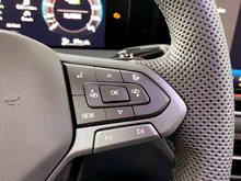 VW Tayron Sport eHybrid DSG 150kW in Delfingrau Metallic