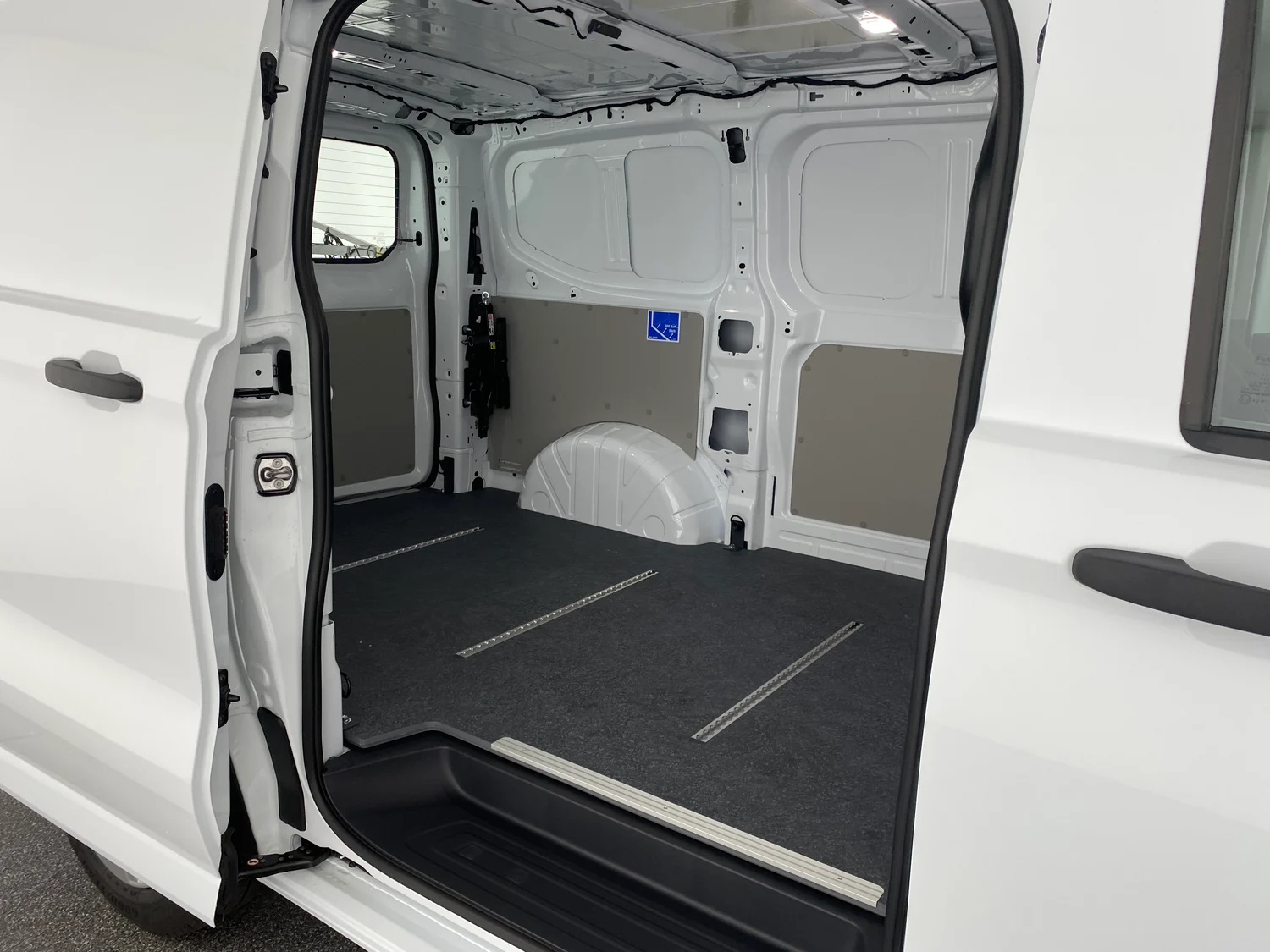 Bild eines VW Transporter Kastenwagen TDI