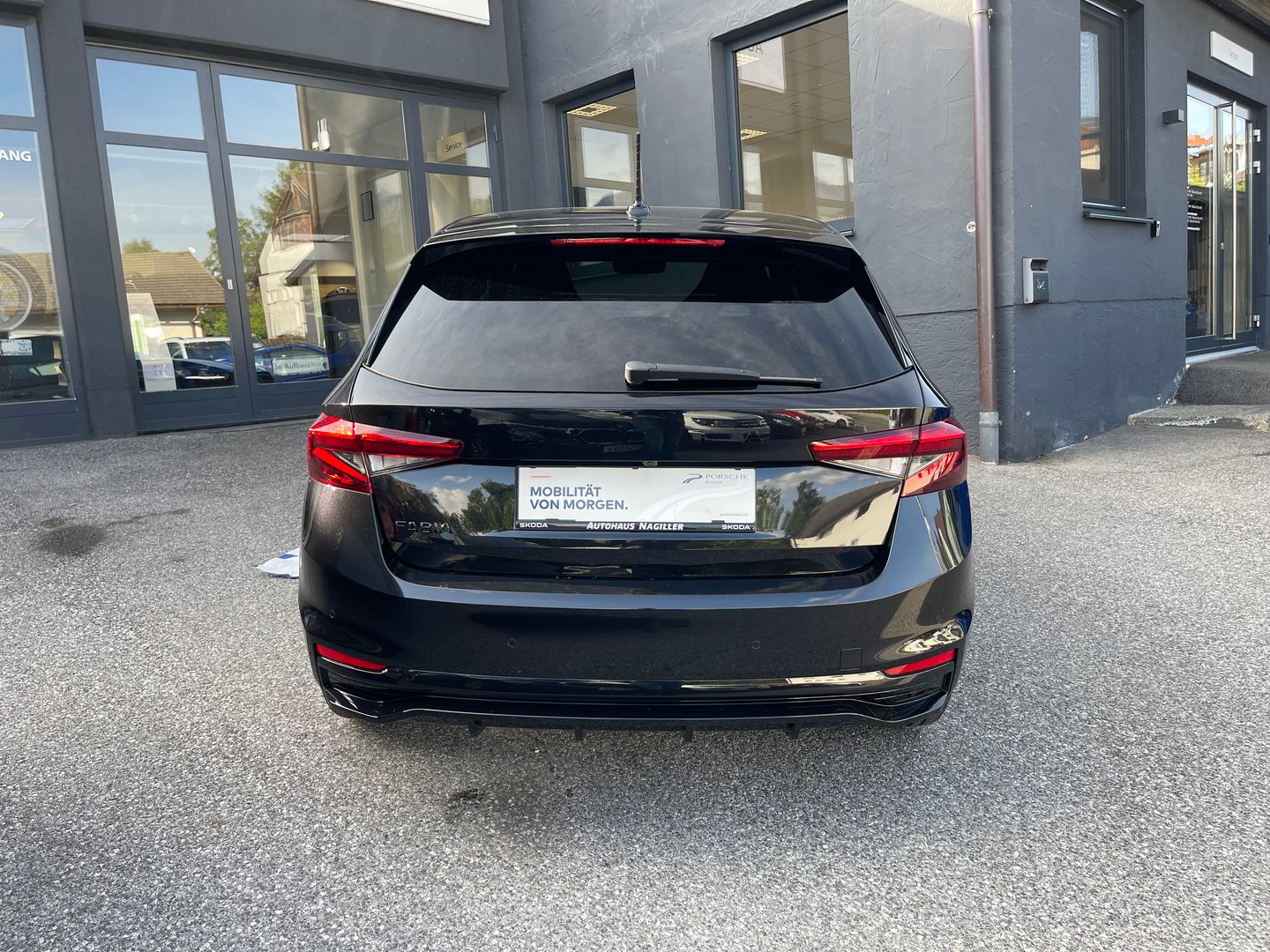 Fahrzeug Vorschaubild