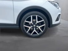 SEAT Arona FR EcoTSI DSG in Nevada-Weiß Metallic Dach Nacht-Schwarz