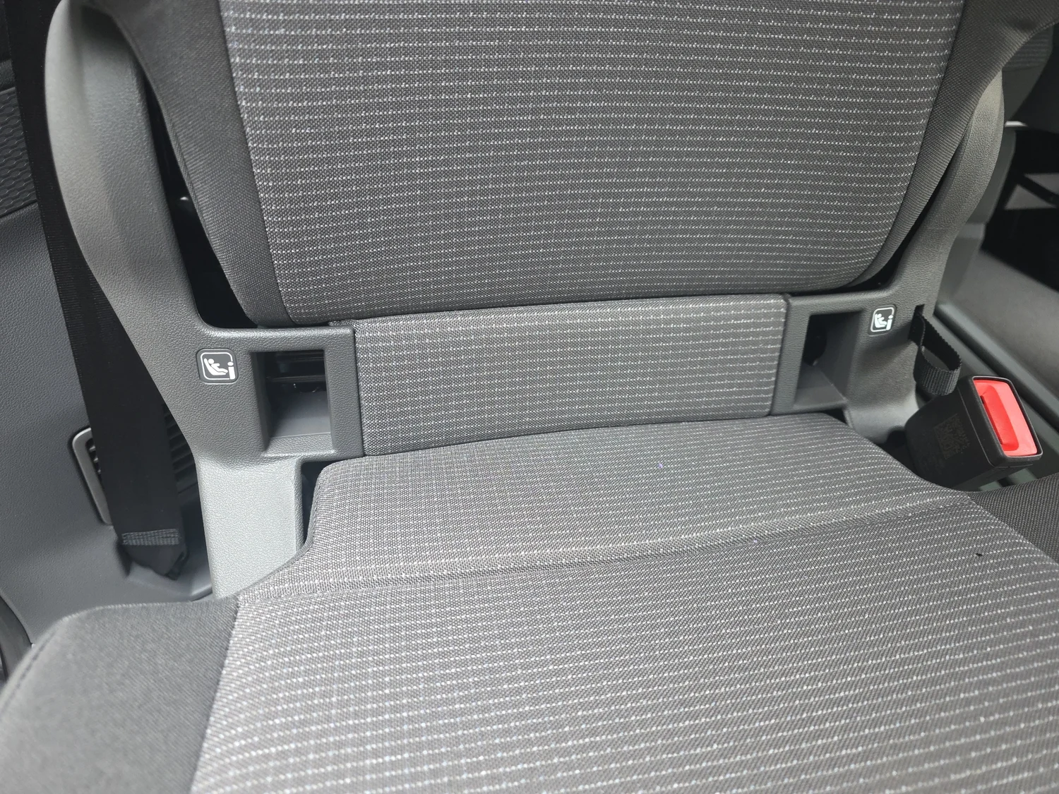 Bild eines VW Multivan Business ÜH eHybrid 180 kW 4M