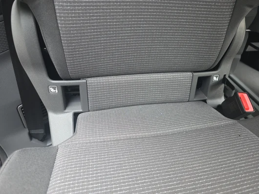 Bild eines VW Multivan Business ÜH eHybrid 180 kW 4M