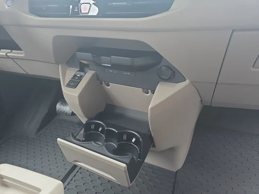 Bild eines VW Multivan Business ÜH eHybrid 180 kW 4M