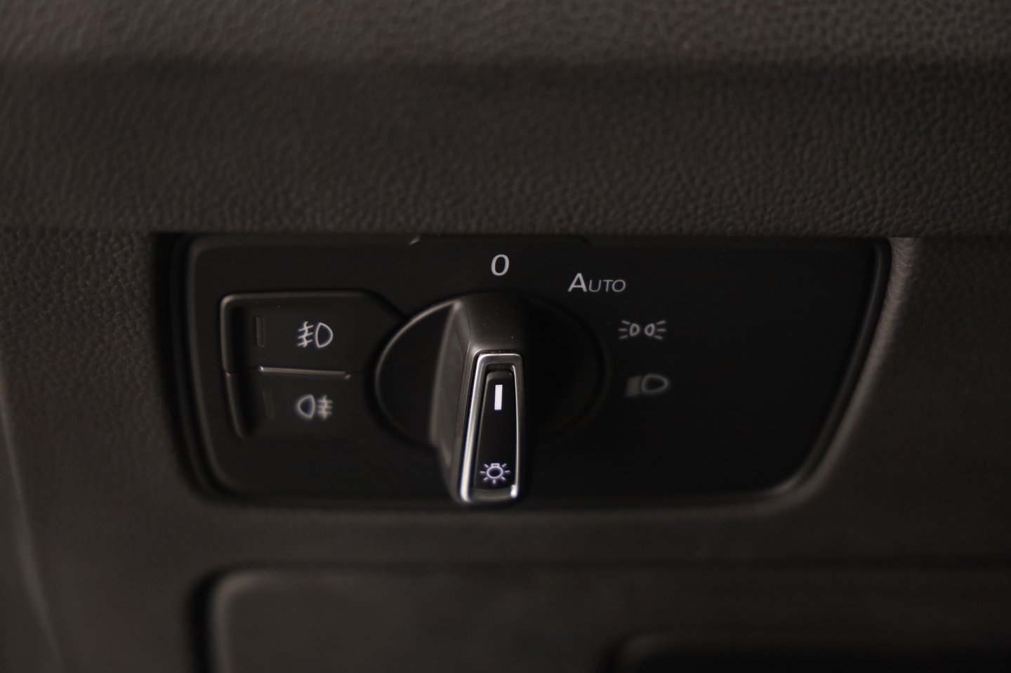 VW Passat Variant Business TDI DSG | Bild 7 von 23