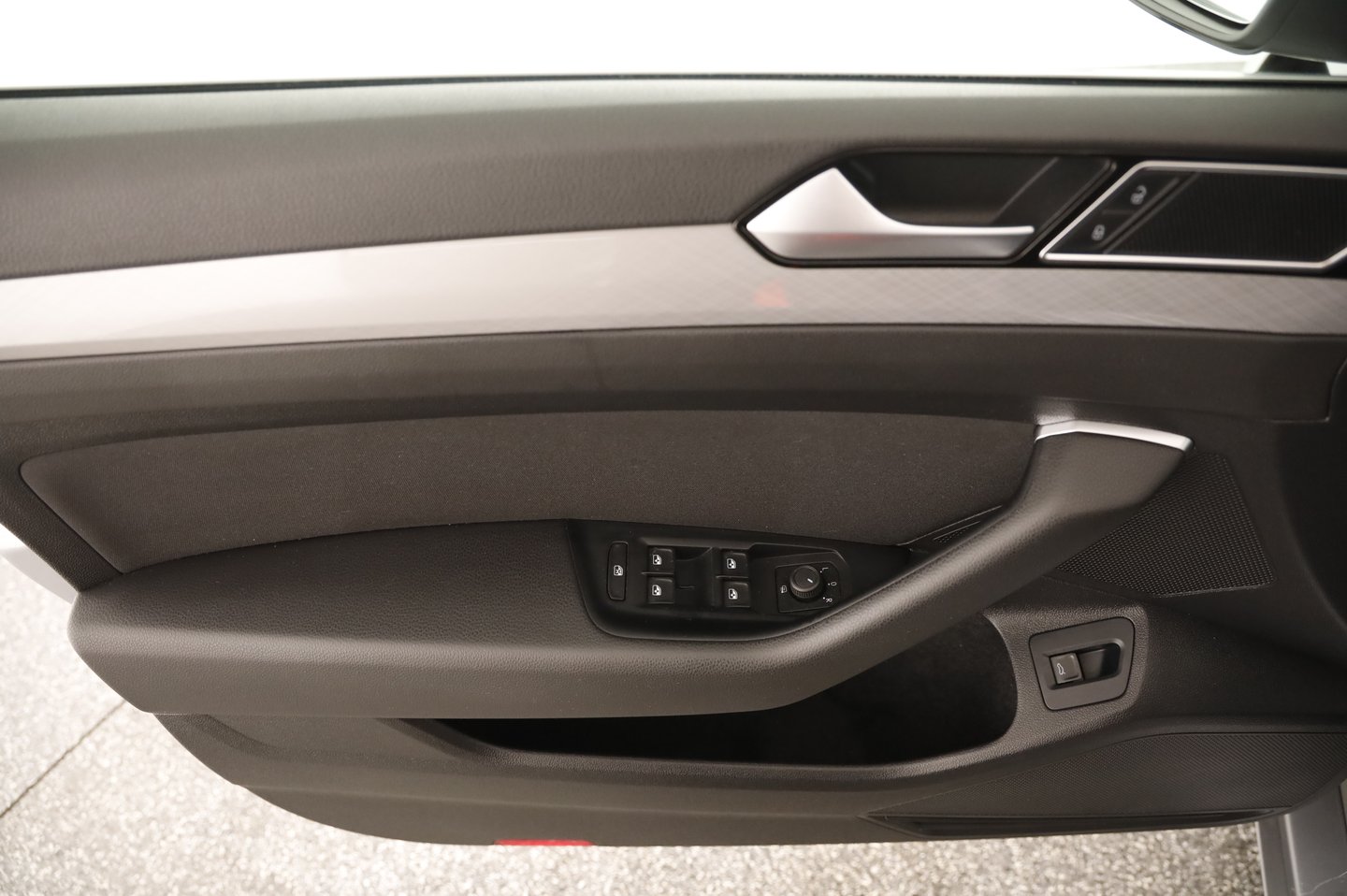 VW Passat Variant Business TDI DSG | Bild 5 von 23