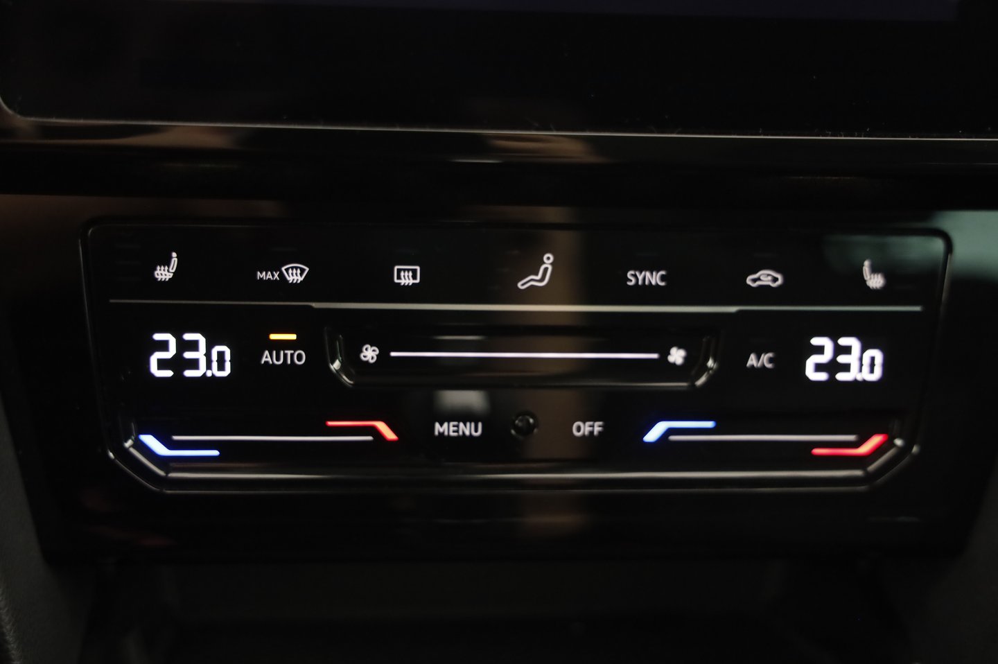 VW Passat Variant Business TDI DSG | Bild 17 von 23