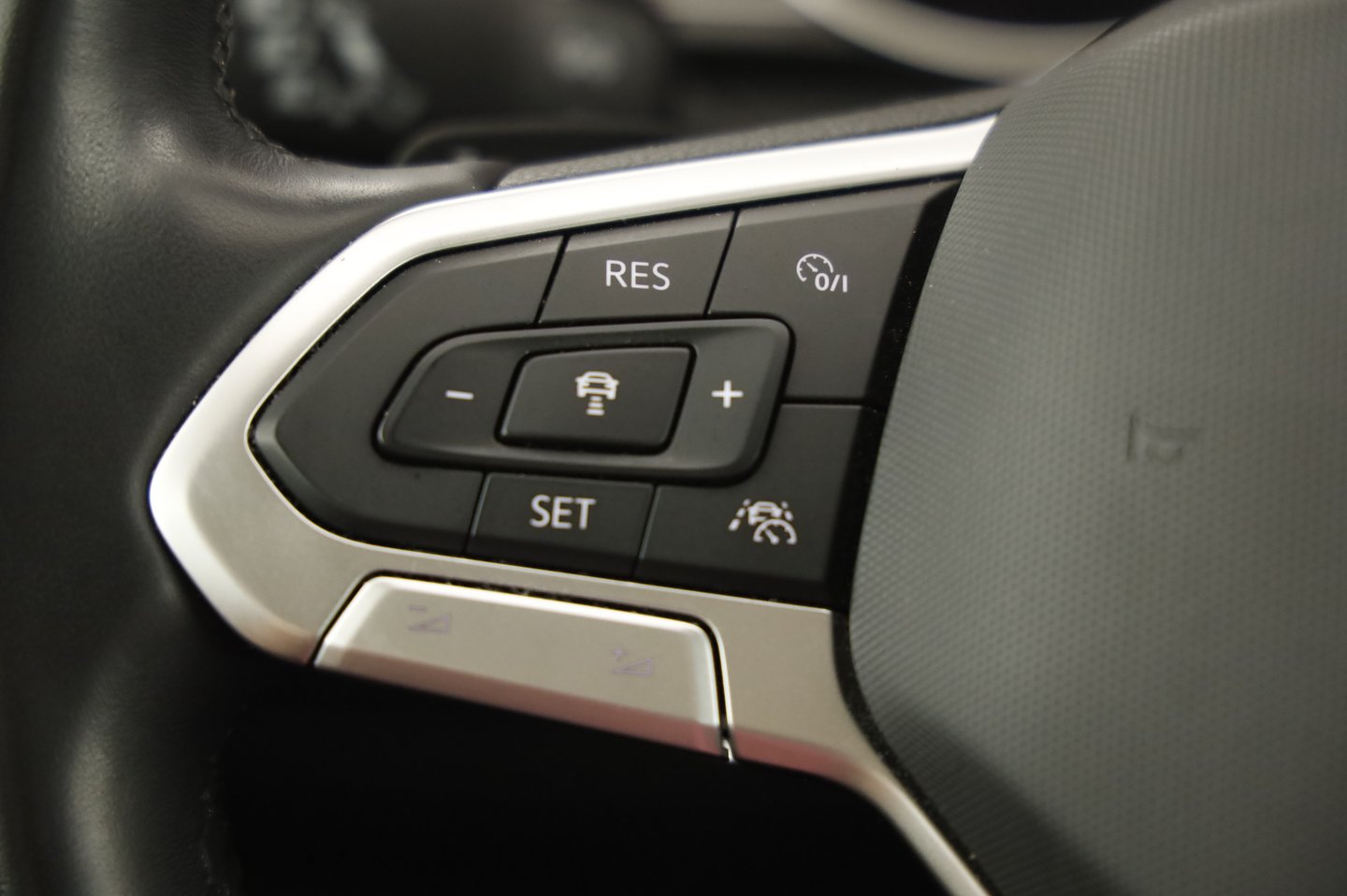 VW Passat Variant Business TDI DSG | Bild 12 von 23