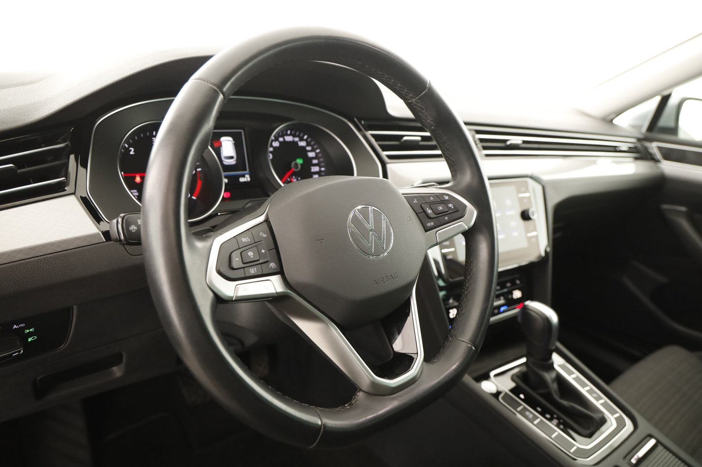 VW Passat Variant Business TDI DSG | Bild 10 von 23