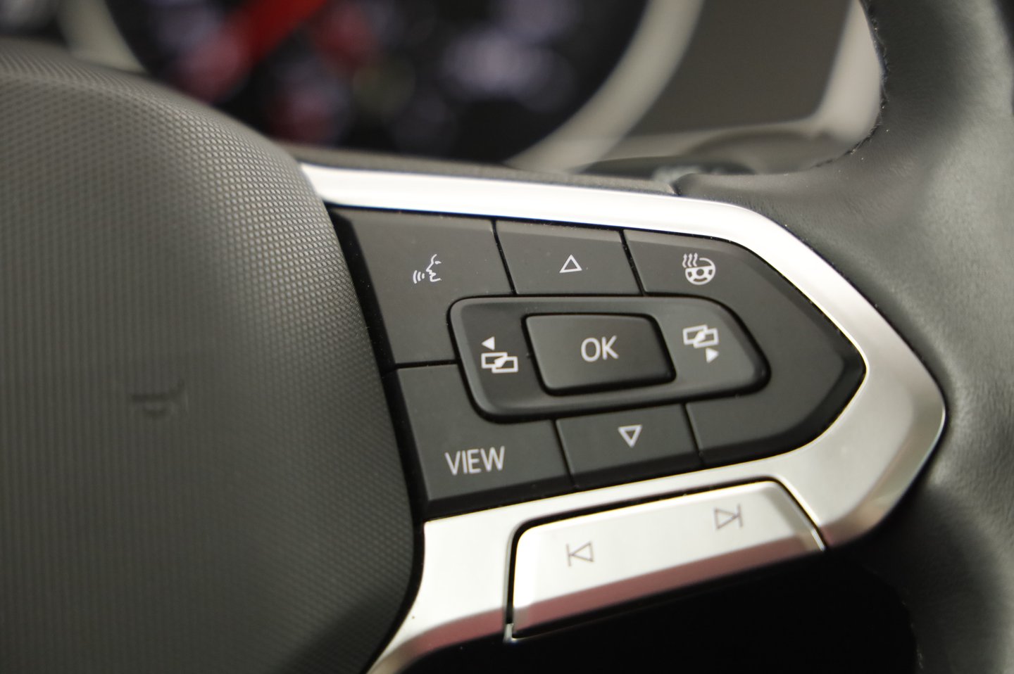 VW Passat Variant Business TDI DSG | Bild 13 von 23