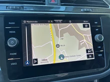 VW Tiguan Elegance eHybrid DSG in Nightschade Blue Metallic