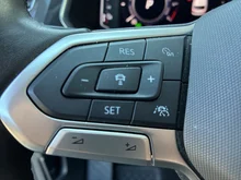 VW Tiguan Elegance eHybrid DSG in Nightschade Blue Metallic