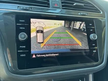 VW Tiguan Elegance eHybrid DSG in Nightschade Blue Metallic