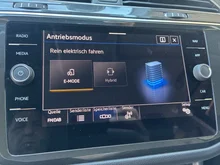 VW Tiguan Elegance eHybrid DSG in Nightschade Blue Metallic