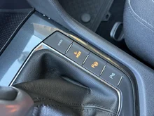 VW Tiguan Elegance eHybrid DSG in Nightschade Blue Metallic