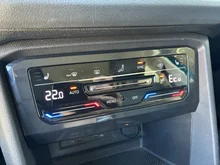 VW Tiguan Elegance eHybrid DSG in Nightschade Blue Metallic