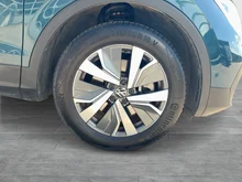 VW Tiguan Elegance eHybrid DSG in Nightschade Blue Metallic