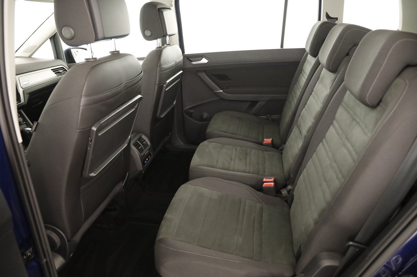 VW Touran Comfortline TDI SCR DSG | Bild 15 von 18